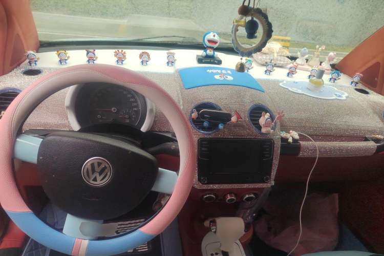 Used Volkswagen Beetle 2008 2.0 AT Standard Edition Center Console