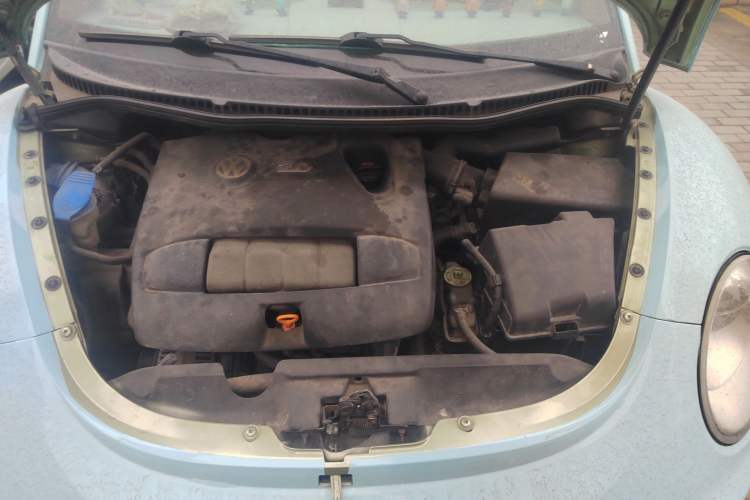 Used Volkswagen Beetle 2008 2.0 AT Standard Edition Engine Bay