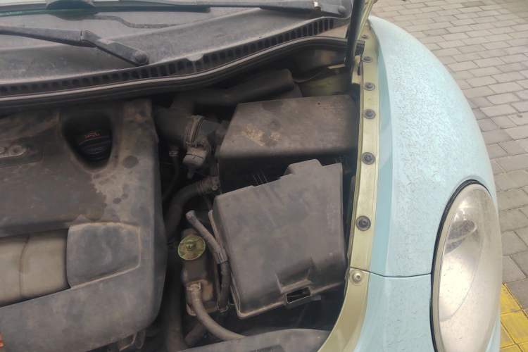 Used Volkswagen Beetle 2008 2.0 AT Standard Edition Engine Bay Left