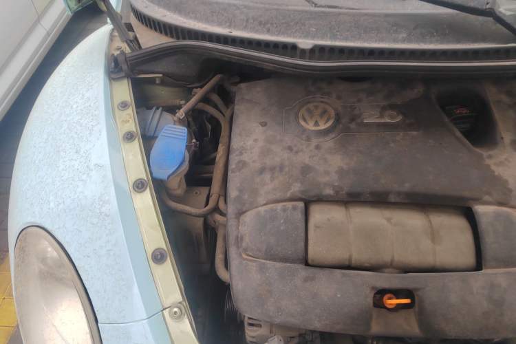 Used Volkswagen Beetle 2008 2.0 AT Standard Edition Engine Bay Right