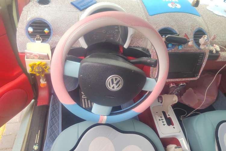 Used Volkswagen Beetle 2008 2.0 AT Standard Edition Steering Wheel