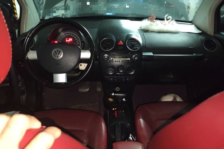 Used Volkswagen Beetle 2008 1.8T AT Luxury Model Center Console