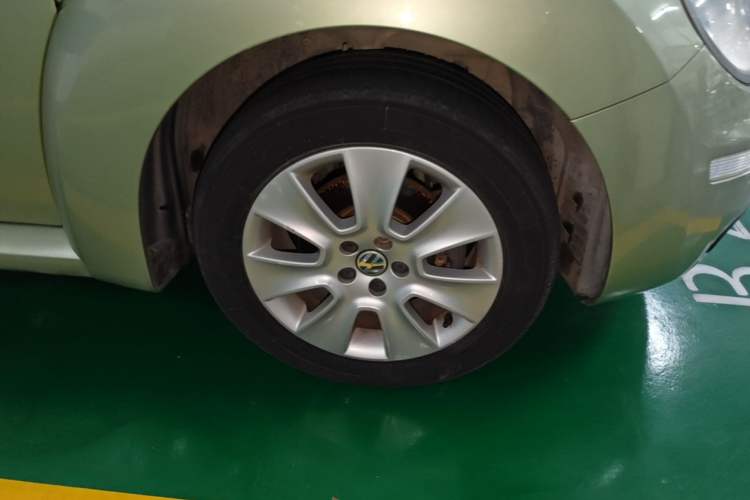Used Volkswagen Beetle 2008 2.0 AT Standard Edition Right Front Wheel Hub