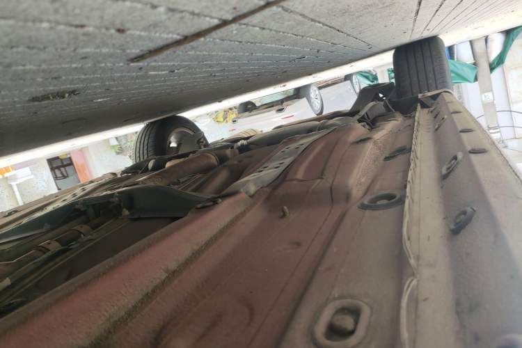 Used Volkswagen Beetle 2008 2.0 AT Top-Trim Version Chassis Front Right