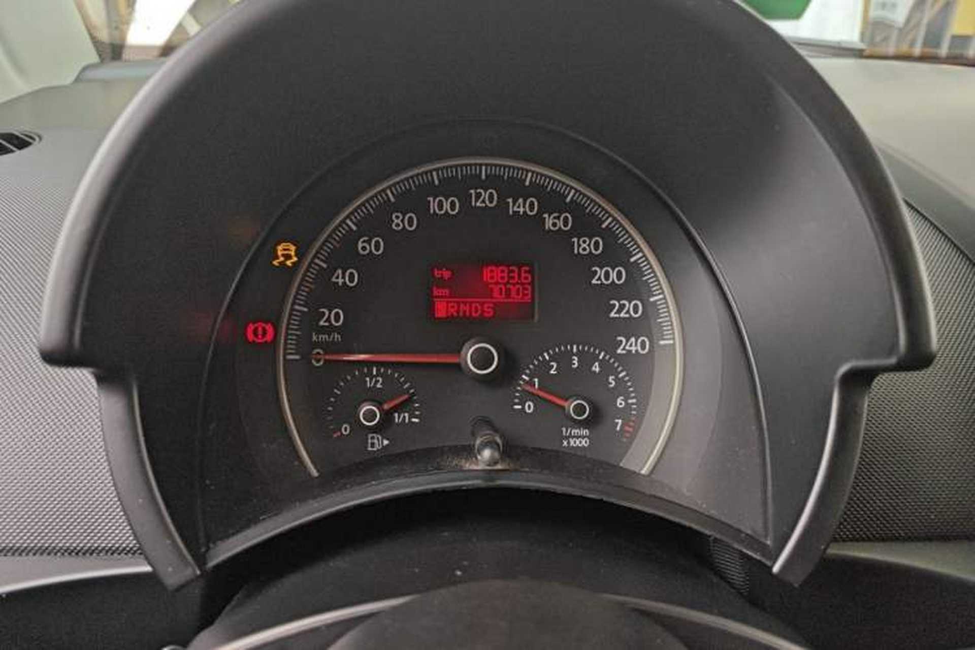 Used Volkswagen Beetle 2008 2.0 AT Standard Edition Instrument Cluster