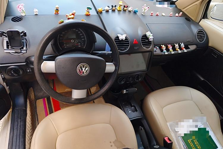 Used Volkswagen Beetle 2008 2.0 AT Standard Edition Center Console