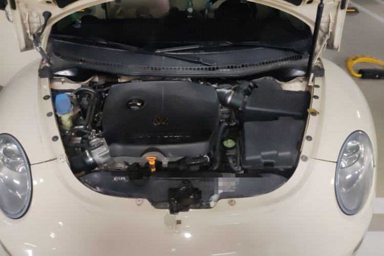 Used Volkswagen Beetle 2008 1.8T AT Luxury Model Engine Bay