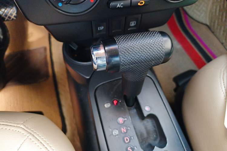 Used Volkswagen Beetle 2008 2.0 AT Standard Edition Gear Lever