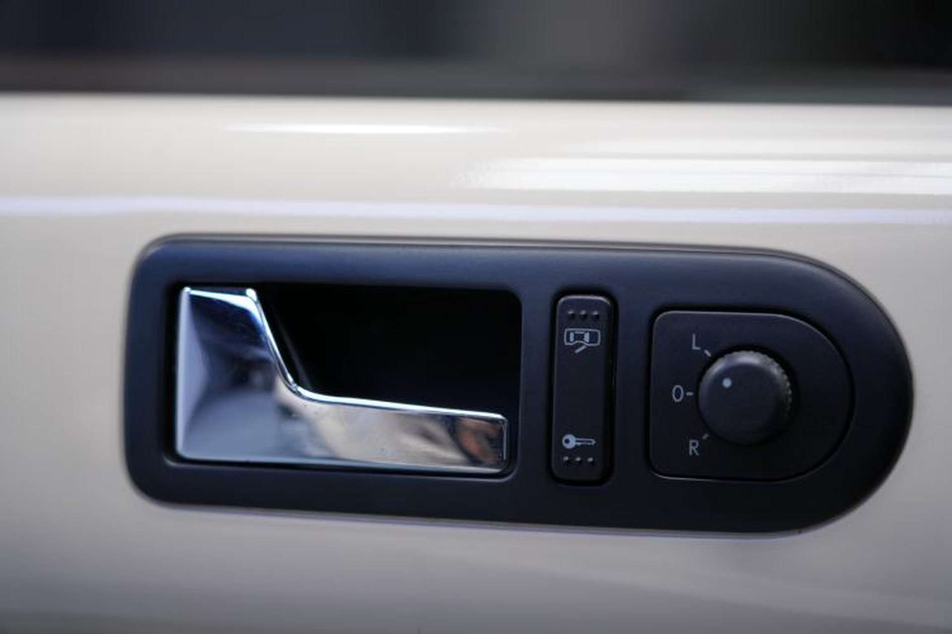 Used Volkswagen Beetle 2008 2.0 AT Standard Edition Interior 7