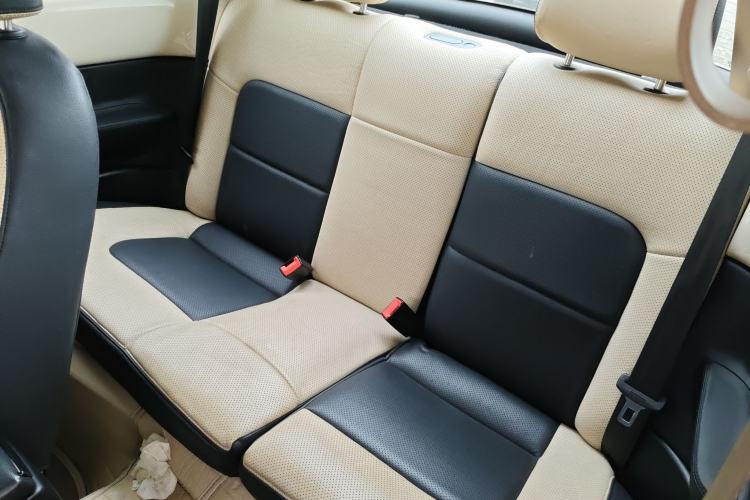 Used Volkswagen Beetle 2008 2.0 AT Standard Edition Left Rear Seat
