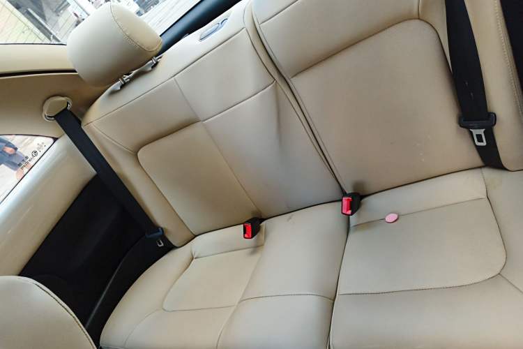 Used Volkswagen Beetle 2008 2.0 AT Standard Edition Left Rear Seat