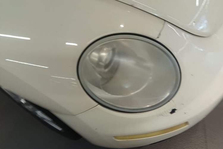 Used Volkswagen Beetle 2008 2.0 AT Standard Edition Right Front Headlight
