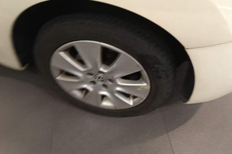 Used Volkswagen Beetle 2008 2.0 AT Standard Edition Right Front Wheel Hub