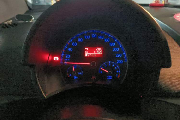 Used Volkswagen Beetle 2009 2.0 AT Top-Trim Convertible Instrument Cluster