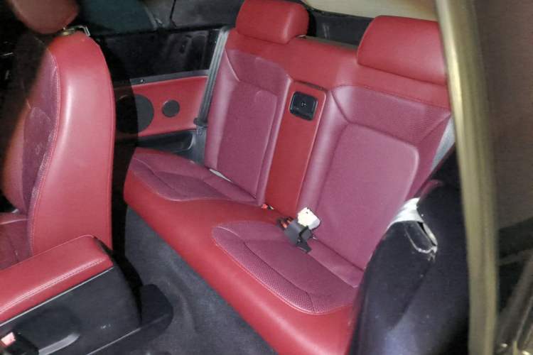 Used Volkswagen Beetle 2009 2.0 AT Top-Trim Convertible Left Rear Seat