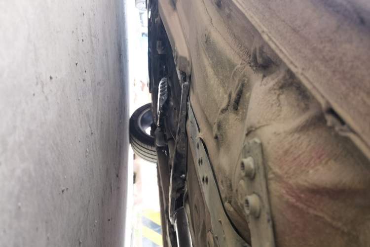 Used Volkswagen Beetle 2009 2.0 AT Top-Trim Convertible Chassis Rear Left