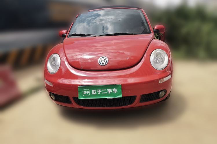 Used Volkswagen Beetle 2009 2.0 AT Top-Trim Convertible Front