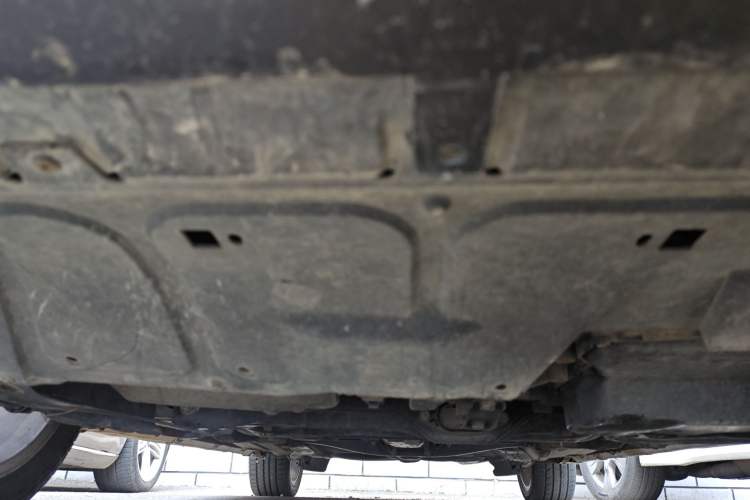 Used Volkswagen Beetle 2010 1.8T BlackOrange Luxury Edition Chassis Front