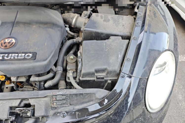 Used Volkswagen Beetle 2010 1.8T BlackOrange Luxury Edition Engine Bay Left
