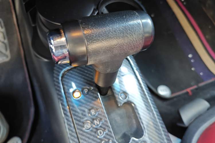 Used Volkswagen Beetle 2010 1.8T BlackOrange Luxury Edition Gear Lever