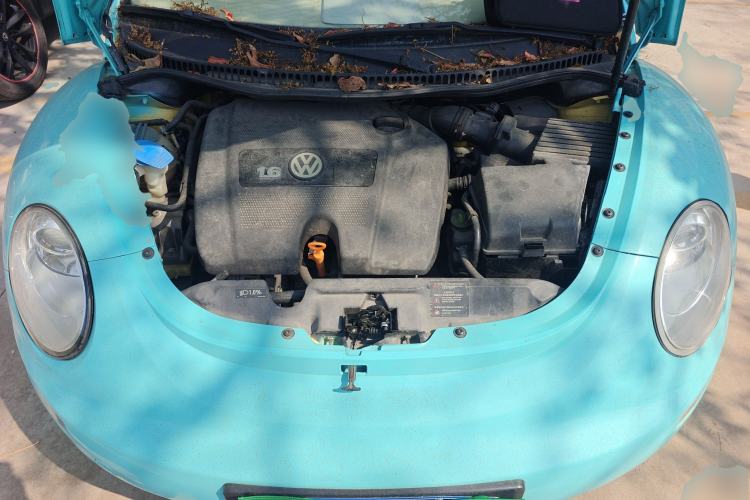 Used Volkswagen Beetle 2010 1.6 AT Engine Bay