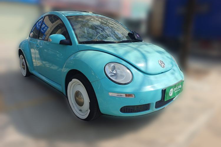 Used Volkswagen Beetle 2010 1.6 AT Front Right 45 Deg