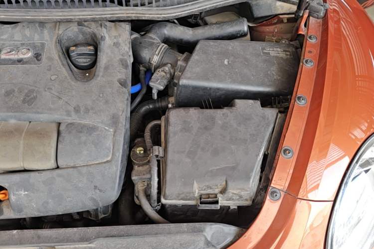 Used Volkswagen Beetle 2010 2.0 BlackOrange Convertible Luxury Edition Engine Bay Left