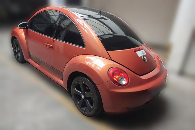 Used Volkswagen Beetle 2010 2.0 BlackOrange Comfort Edition Rear Left 45 Deg