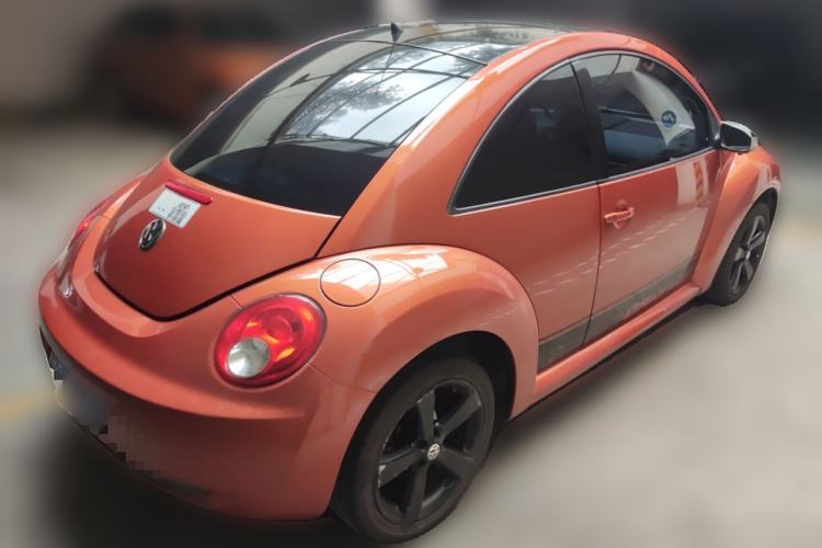 Used Volkswagen Beetle 2010 2.0 BlackOrange Comfort Edition Rear Right 45 Deg