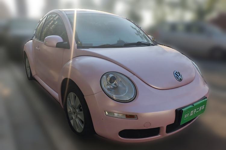 Used Volkswagen Beetle 2010 1.6 AT Front Right 45 Deg