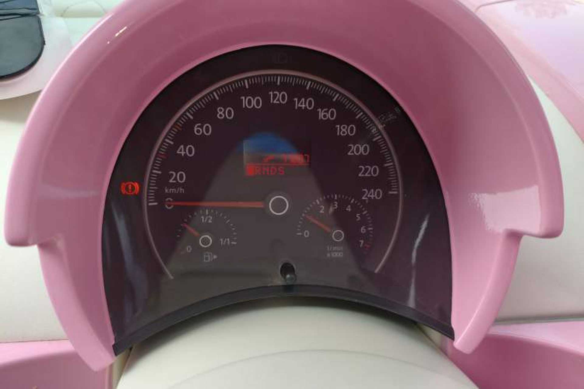 Used Volkswagen Beetle 2010 2.0 BlackOrange Convertible Luxury Edition Odometer Close Up