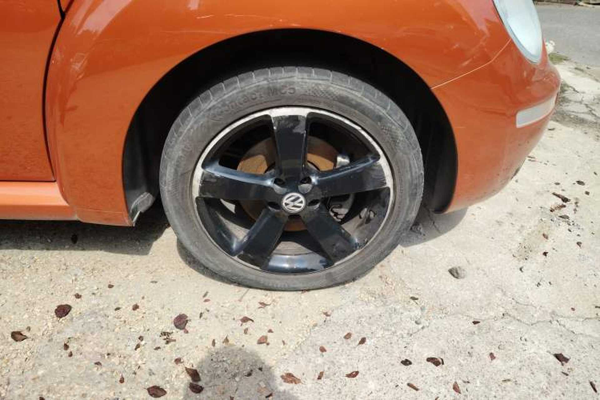 Used Volkswagen Beetle 2010 1.8T BlackOrange Luxury Edition Right Front Wheel Hub