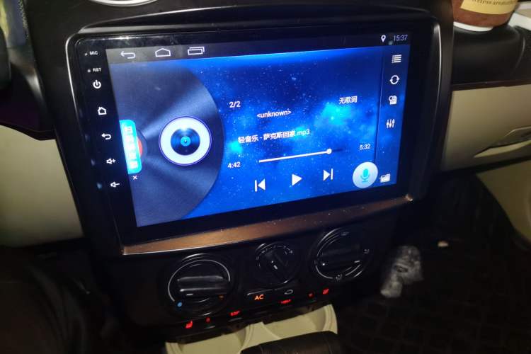 Used Volkswagen Beetle 2010 1.8T BlackOrange Luxury Edition Audio And AC Panel