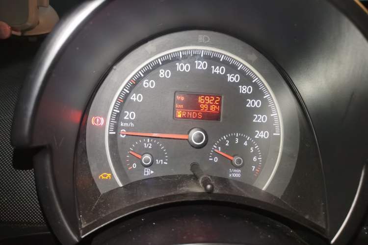 Used Volkswagen Beetle 2010 1.8T BlackOrange Luxury Edition Instrument Cluster