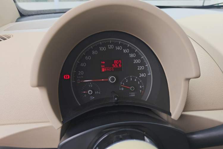Used Volkswagen Beetle 2010 2.0 BlackOrange Convertible Luxury Edition Instrument Cluster