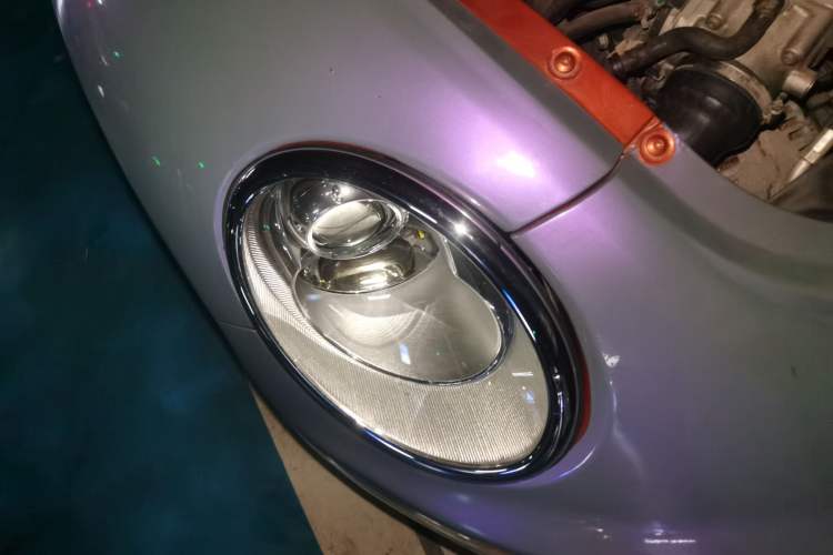 Used Volkswagen Beetle 2010 1.8T BlackOrange Luxury Edition Right Front Headlight