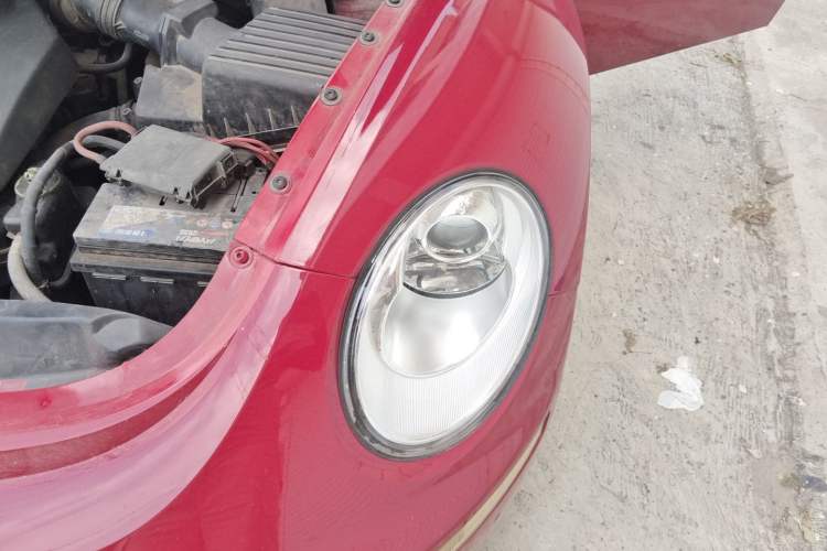 Used Volkswagen Beetle 2010 1.6 AT Engine Bay Left