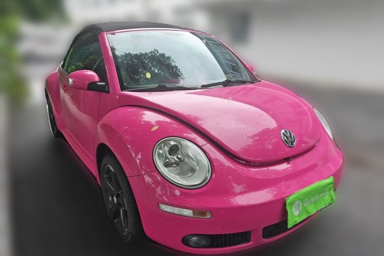 Used Volkswagen Beetle 2010 2.0 BlackOrange Convertible Luxury Edition Front Right 45 Deg