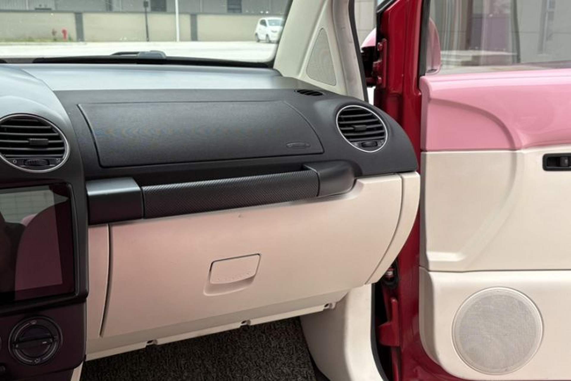Used Volkswagen Beetle 2010 1.6 AT Interior 7