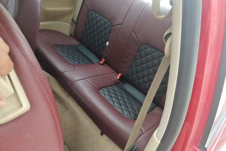 Used Volkswagen Beetle 2010 1.6 AT Left Rear Seat