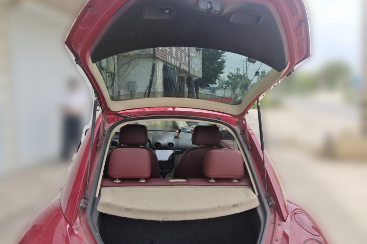 Used Volkswagen Beetle 2010 1.6 AT Trunk