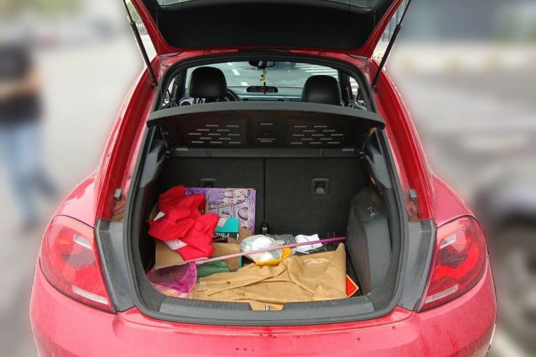 Used Volkswagen Beetle 2010 2.0 BlackOrange Luxury Edition Trunk