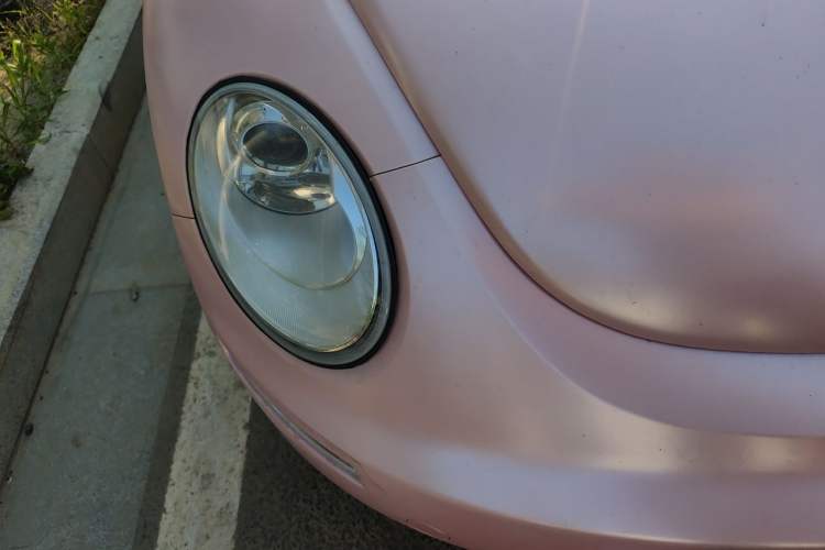 Used Volkswagen Beetle 2010 1.6 AT Right Front Headlight