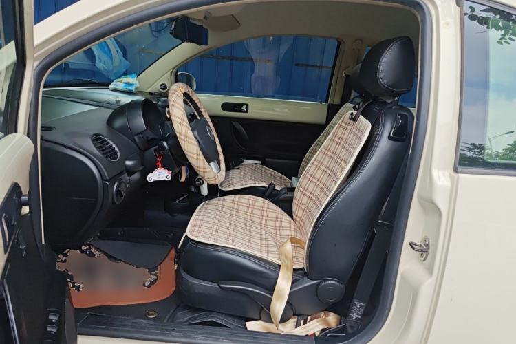 Used Volkswagen Beetle 2010 1.6 AT Driver Seat