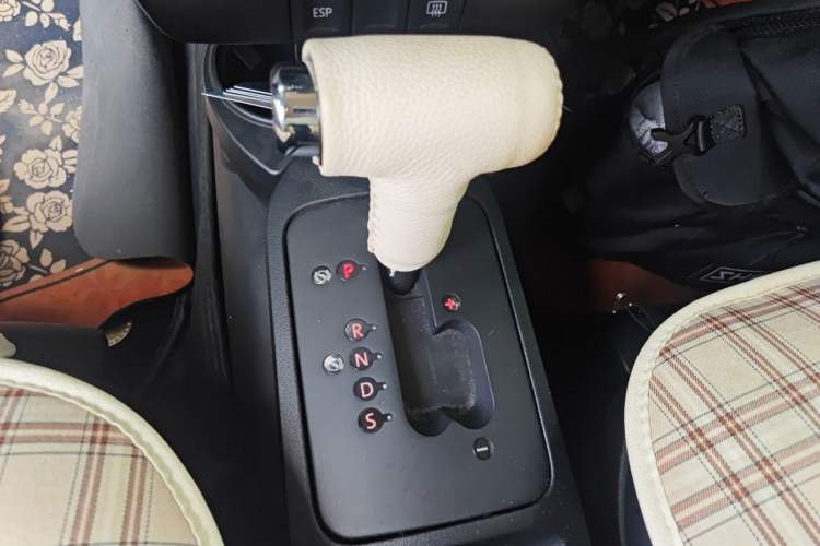 Used Volkswagen Beetle 2010 1.6 AT Gear Lever