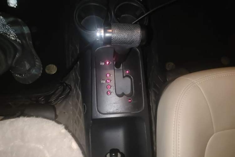 Used Volkswagen Beetle 2010 1.6 AT Gear Lever