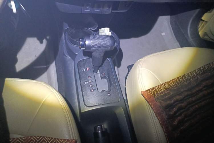 Used Volkswagen Beetle 2010 1.6 AT Gear Lever