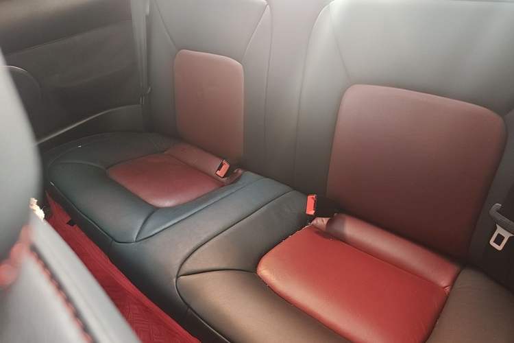 Used Volkswagen Beetle 2010 1.6 AT Left Rear Seat