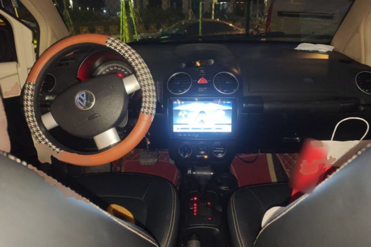 Used Volkswagen Beetle 2010 1.6 AT Center Console
