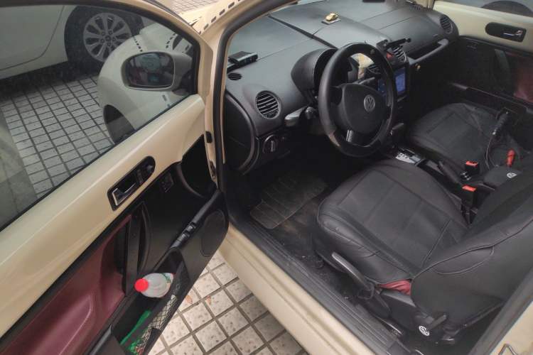 Used Volkswagen Beetle 2010 1.6 AT Driver Seat